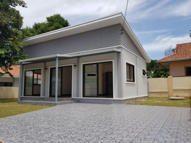 ขายบ้านพร้อมที่ดิน ขนาดที่ดิน 56 ตรว. พื้นที่ใช้สอยบ้าน 63 ตรม. บ้านใหม่