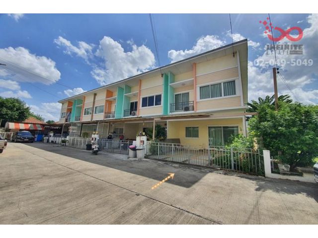 ขายทาวน์เฮ้าส์ 2 ชั้น หลังมุม หมู่บ้านสินทรัพย์3 ลำลูกกาคลอง4