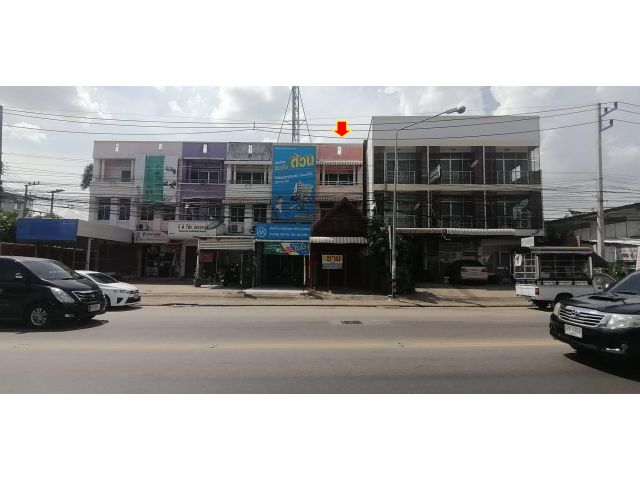 ขายอาคาร​พาณิชย์​  3​ ชั้น​ ติดถนนศรีจันทร์​ ใกล้ตลาดบ้านศรีฐาน​  มีดาดฟ้า​ 2​ ห้องนอน​ 3​ ห้องน้ำ
