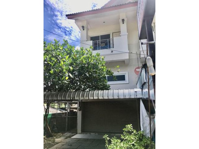 T01365 ให้เช่าทาวน์เฮ้าส์ ใกล้วัดท่ากระดาษ