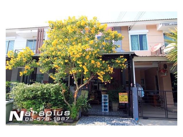 64060408 : ขายทาวน์โฮม 2 ชั้น  ขนาด 21  ตรว. ม.วิสต้า อเวนิว วัชรพล พร้อมอยู่