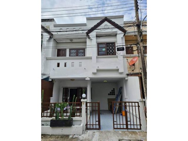 ขายทาวน์เฮ้าส์ 2 ชั้น บ้านฟ้ารังสิต คลอง4