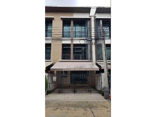 PJD07 ให้เช่าทาวน์โฮม 3 ชั้น บ้านกลางเมือง นวมินทร์ ซอยนวมินทร์ 42 เขตบึงกุ่ม   เดินทางสะดวก เหมาะอยู่อาศัย