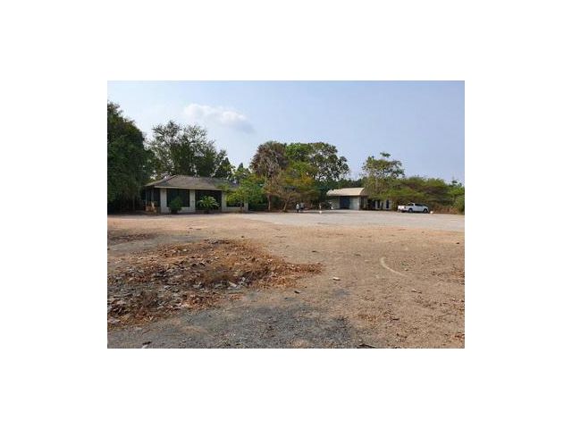 ที่ดินแปลงใหญ่ 3 ไร่ 2 งาน 44 ตารางวา  ชลบุรี