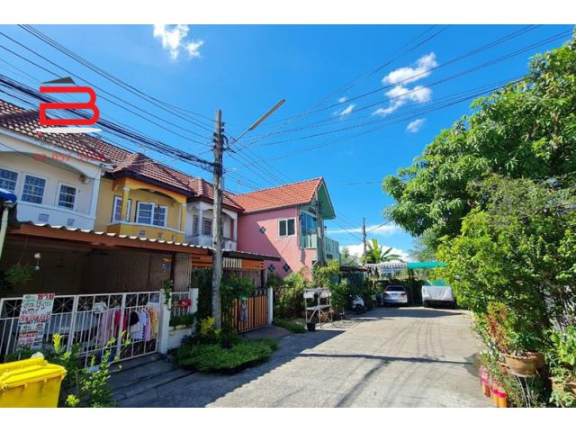 ทาวน์เฮาส์ 2 ชั้น โครงการ เปี่ยมสุข วัดกู้ เนื้อที่ 18 ตรว. อ.ปากเกร็ด จ.นนทบุรี