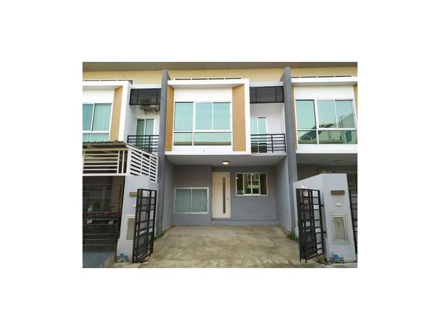 ทาวน์เฮ้าส์ 2 ชั้น  โนวา อาร์ท ประชาอุทิศ