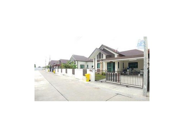 บ้านเดี่ยว ชั้นเดียว 54  ตารางวา ชลบุรี