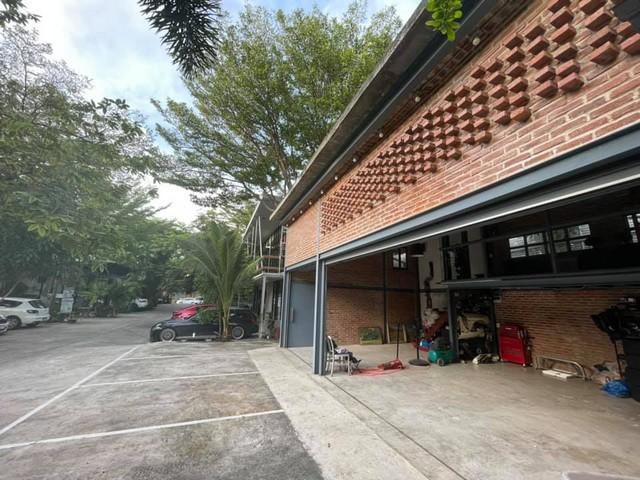 PR30ให้เช่าออฟฟิศ สตูดิโอ ถนนยานนาวา พระราม3 สาธุประดิษฐ์  75ตรม  พร้อมจอดรถ 3 คัน  ทำเลดี