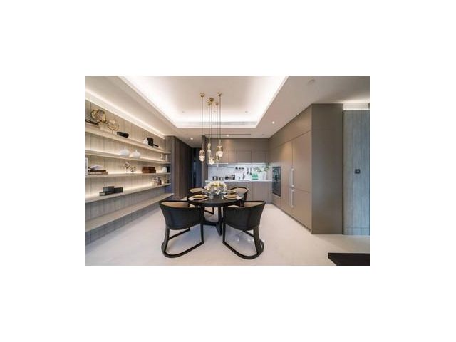 This property is located next to Lumpini Park