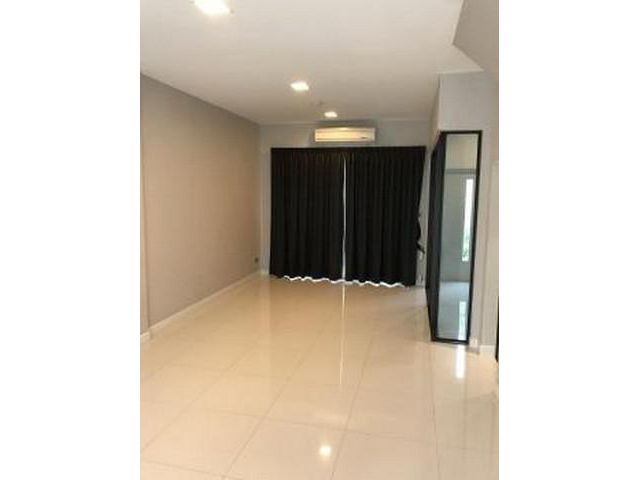 PL16 ให้เช่าทาวน์โฮม The Terrace เดอะเทอเรส
