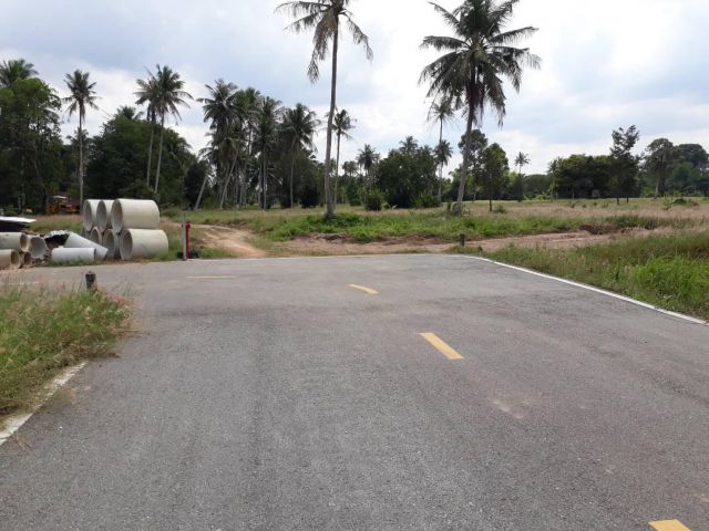 ที่ดิน 31 ไร่ ผังสีส้ม ใกล้สถานีรถไฟบางละมุง โครงการทางรถไฟรางคู่