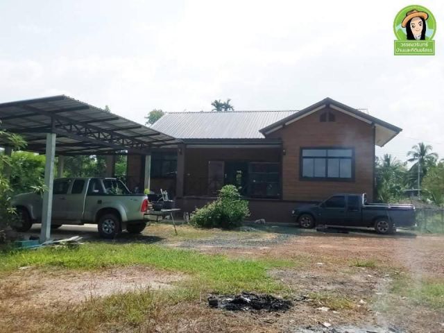 บ้านสไตล์บ้านพักตากอากาศ ติดลำโดมใหญ่ อ.นาเยีย/อุบลฯ