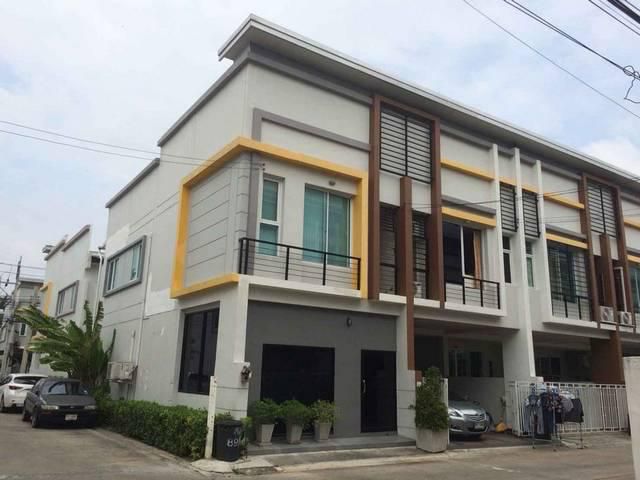 T219ให้เช่าทาวน์เฮาส์ หมู่บ้านRK Parkหทัยราษฎร์   บางชัน เขตคลองสามวา 19ตรว 2นอน 2น้ำ
