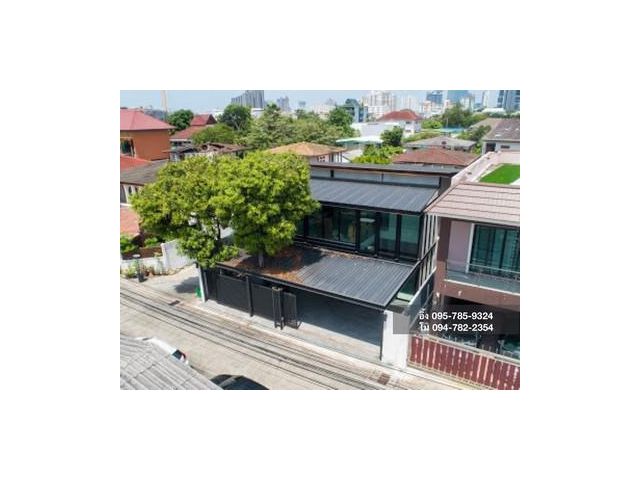 บ้านรีโนเวทใหม่  พร้อมที่ดิน80ตรว. ใกล้BTSปุณณวิถี