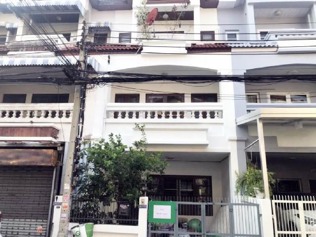 ลดครั้งที่3-3ชั้น รามอินทรา40 4นอน 3 น้ำ22ตรว.