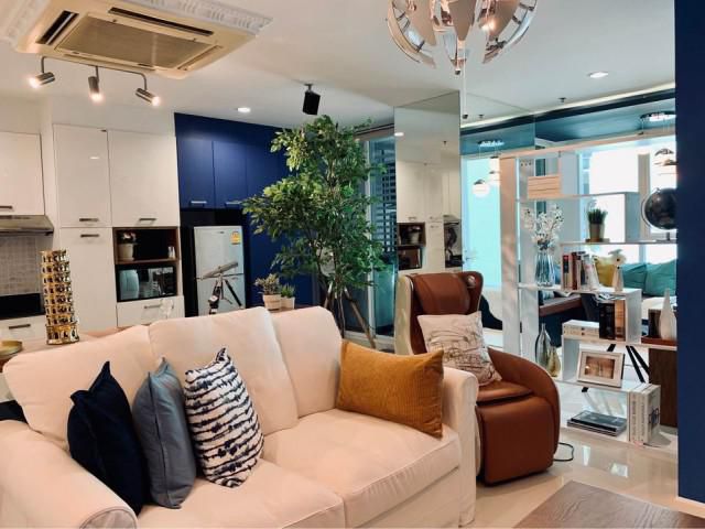 Condo for RENT - Sukhumvit Living Town 2 bedroom 2 bathroom 80 sqm. on 6th floor, 1 Fixed parking