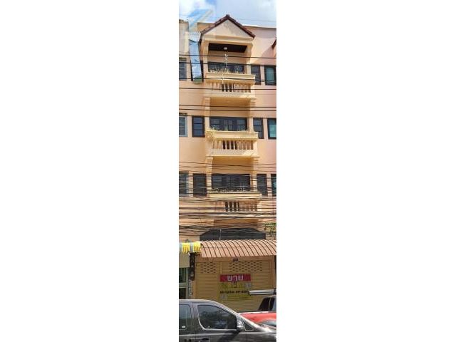 ขายดอาคารพาณิชย์  4  ชั้น 19 วา   เยื้อง ม.ราชมงคลอีสาน ถ.ศรีจันทร์ ขอนแก่น