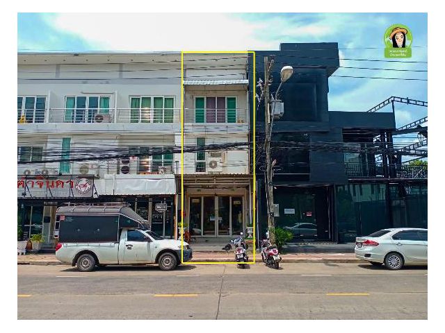 อาคารพาณิชย์ใจกลางเมืองอุบล