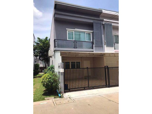 ให้เช่าทาวน์โฮม หมู่บ้าน ดิ Exclusive Village
