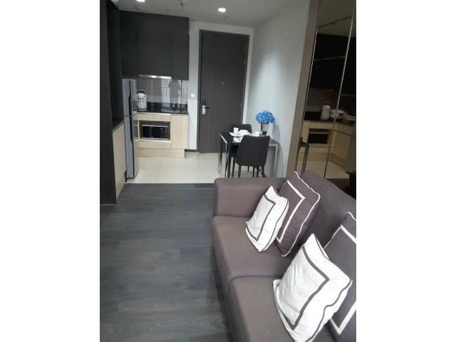Condo for RENT: The Edge by Sansiri  Size 44 sqm 1 bedroom 1 bathroom on 8th floor
