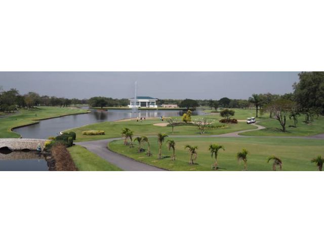 PR502ที่ดินเปล่าแปลงสวย เห็นวิวสนามกอล์ฟ ใกล้ club house ในสนามกอล์ฟ Royal Golf and Country Club ลาดกระบัง ขนาด 390 ตารางวา