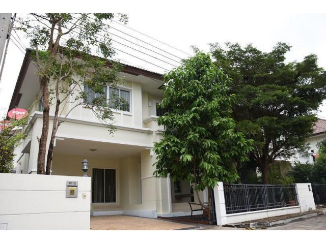 ให้เช่าบ้านเดี่ยวThe Centroรัตนาธิเบศร์