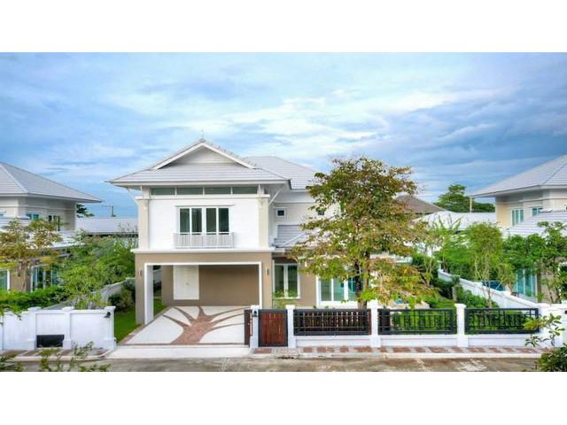 ขายบ้าน เดอะ รอยัล สามมุข ใกล้หาดบางแสน