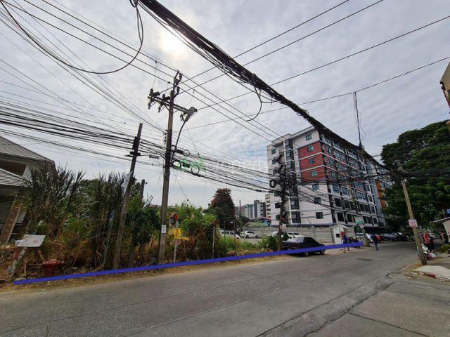 PR522ที่ดินถมแล้ว 206 ตร.ว. ใกล้รถไฟฟ้าสายหยุด จากถนนใหญ่ 200 ม พื้นที่่สีส้ม