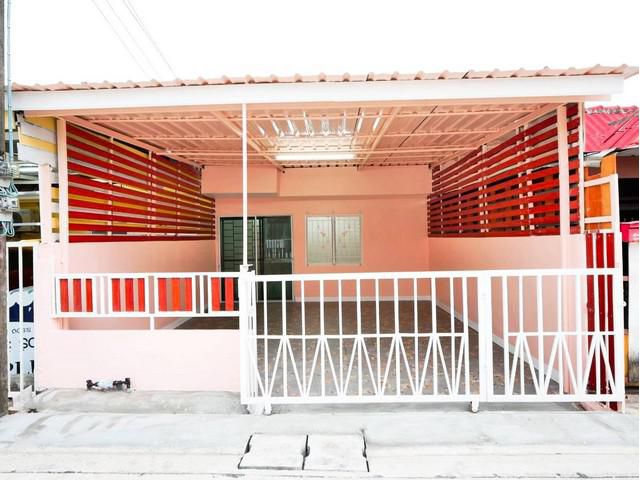 ทาวน์เฮ้าส์ 20 ตารางวา หมู่บ้านภูแสงตะวัน