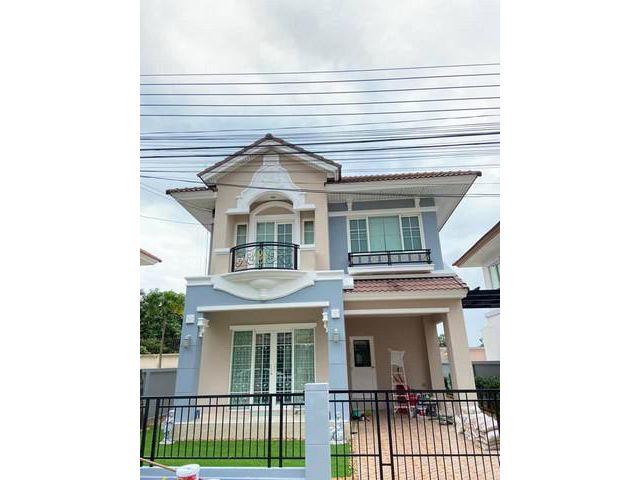 vายด่วน บ้านเดี่ยว 2 ชั้น หลังนี้ The Villaท่าอิฐ