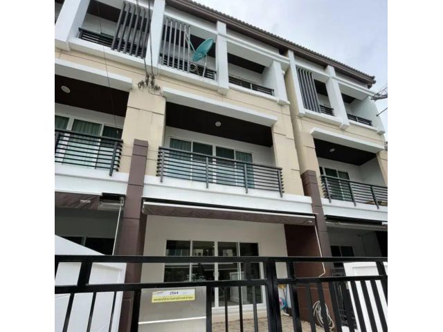 ให้เช่าทาวน์โฮม 3 ชั้น บ้านกลางเมือง นวมินทร์70