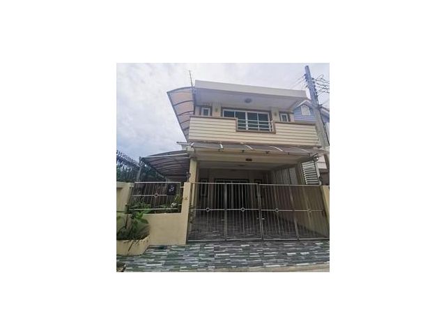 ทาวน์เฮ้าส์ 2 ชั้น หมู่บ้านรสริน ซ.โกสุมรวมใจ 40