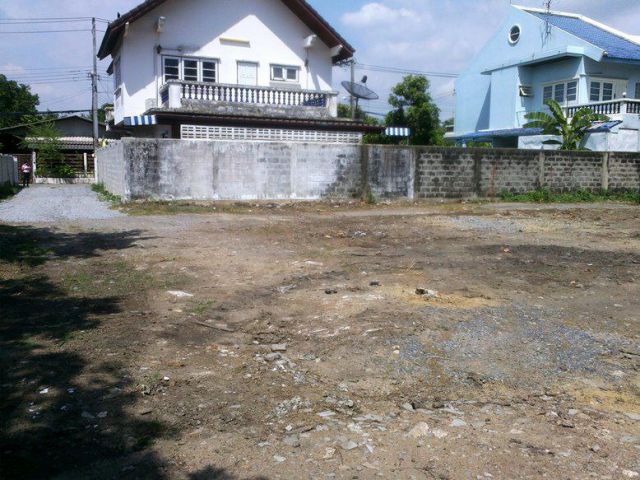 PJL334 ขายที่ดิน 528.5 ตร.ว. ซอยกรุงเทพนนท์2 ติดแนวรถไฟฟ้า สวยถมแล้ว