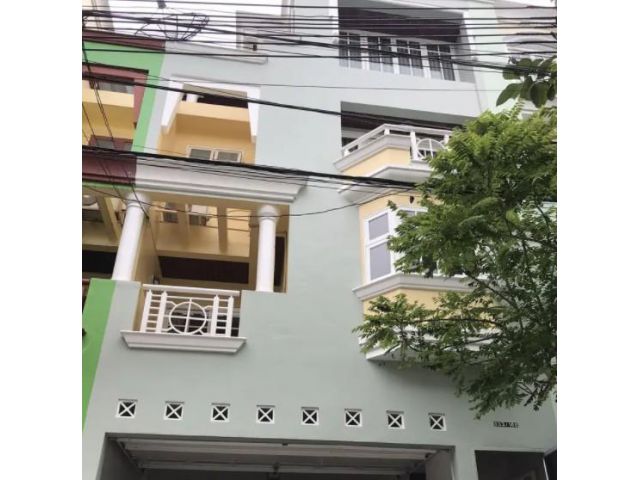 ให้เช่าทาวน์โฮม 4 ชั้น 5 นอน ใกล้ ม.ธุรกิจบัณฑิต