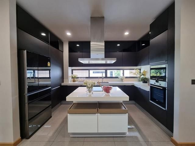ให้เช่าบ้านเดี่ยว 3ชั้น ราคา 350,000 บาท เขตห้วยขวาง พาร์ค พรีว่า Parc Priva ย่านห้วยขวาง พระราม9 รัชดา ใกล้MRT ศูนย์วัฒ