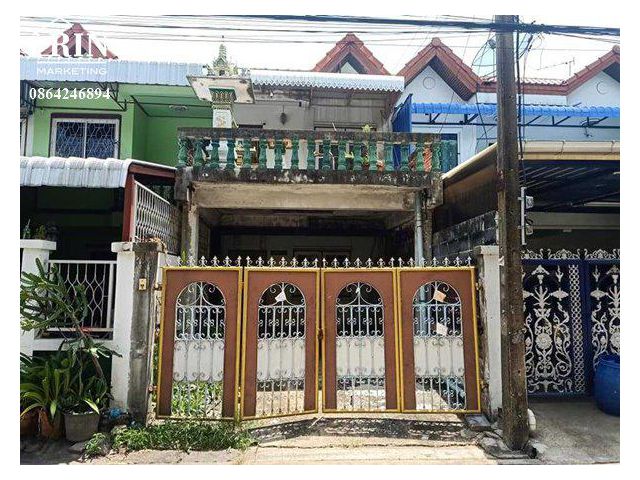 L656 ขายถูกทาวน์เฮ้าส์ 2ชั้น 17 ตรว ซอยสังคมสงเคราะห์ 24 ลาดพร้าว-โชคชัย4(บ้านเก่า ขายตามสภาพ)