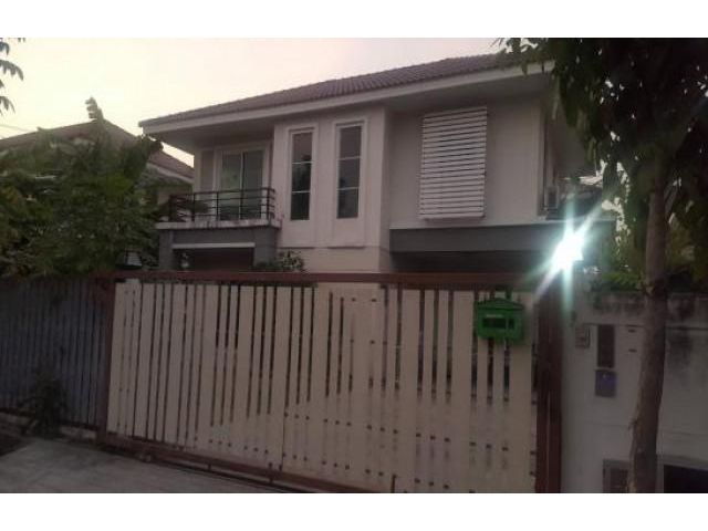 รหัสทรัพย์ V5276 ให้เช่าบ้านเดี่ยว 2 ชั้น  หมู่บ้านพรทวี ถ.พุทธมณฑลสาย 5 ศาลายา ใกล้มหิดล