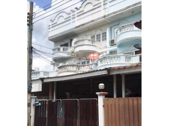 ให้เช่าทาวน์โฮม 3 ชั้น ซอยสังคมสงเคราะห์ 10