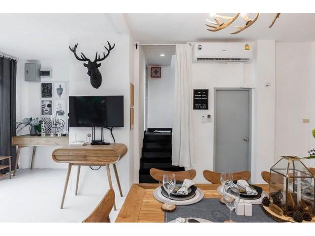 ให้เช่าทาวน์โฮม 4ชั้น สุขุมวิท ซอยทองหล่อ25