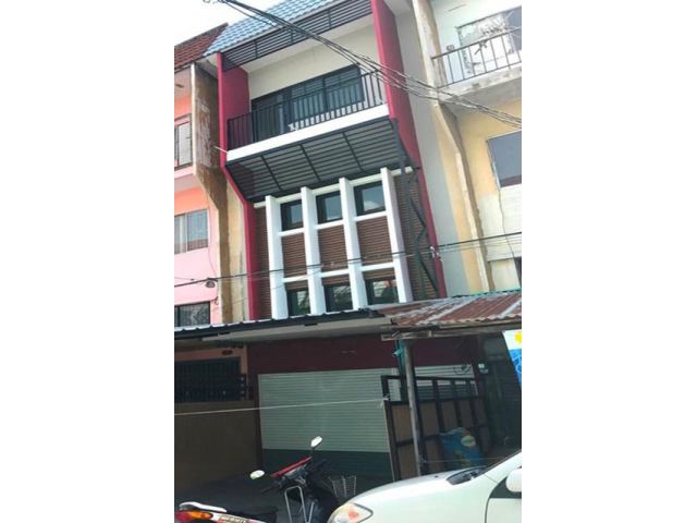 สวนสยาม  ‭รีโนเวท! 4ชั้น ถ.เสรีไทย73-81 200 ตรม.