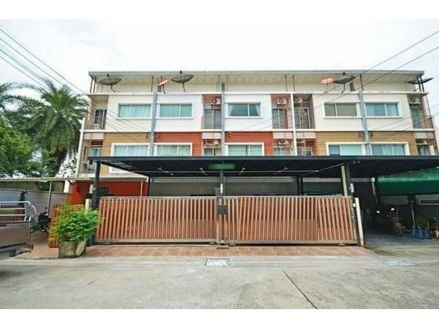 ให้เช่าโฮมออฟฟิศ 3 ชั้น 2 คูหา วิลเลต ซิตี้ พัฒนาการ 38 สุขุมวิท 77 ใกล้ รร.นานาชาติคริสเตียนกรุงเทพ  เหมาะทำ Office ที่