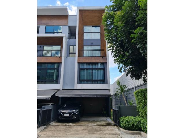 PJTH389 ขายบ้านทาวน์โฮมสไตล์ MODERN หลังมุม ม.อาร์เด้น ลาดพร้าว 71