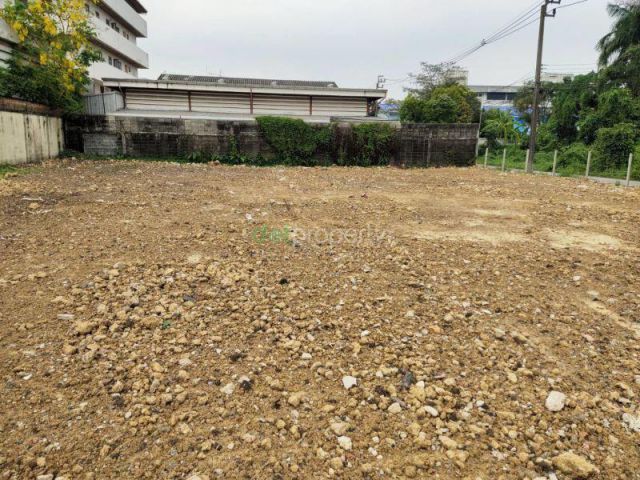 PR569ขายที่ดินแปลงสวย ติดถนน ถมแล้ว เดินทางสะดวก ในย่านกรุงเทพ ฝั่งธนบุรี  ราคาขาย 35,000 บาท ต่อ ตารางวา