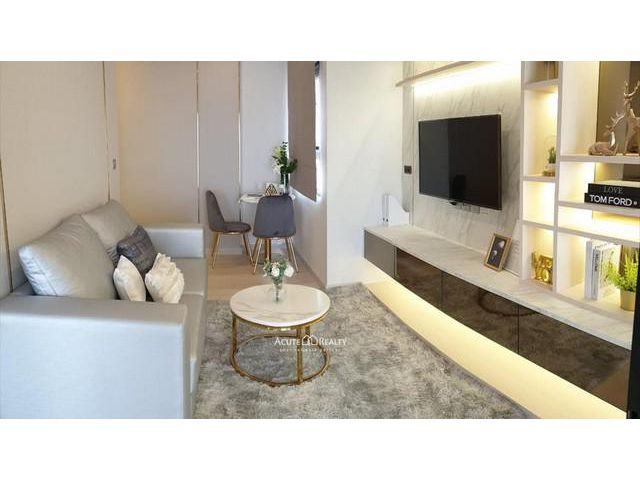ขายและให้เช่า Knightsbridge Prime Sathorn ห้องมุม