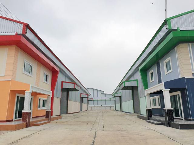 S333 ขายโกดังเขียว-แดงหลังใหญ่ ขนาด 3 ไร่ พื้นที่ใช้สอยรวม 4,950 ตารางเมตร บางเลน นครปฐม ขายโรงงานนครปฐม