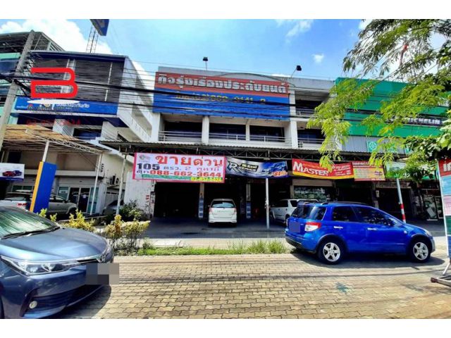 อาคารพาณิชย์ เนื้อที่ 105 ตรว. พุทธมณฑลสาย 4 หลังมุม อ.สามพราน นครปฐม