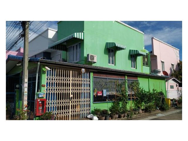 ทาวน์เฮ้าส์ หมู่บ้านบัวทอง บางบัวทอง นนทบุรี
