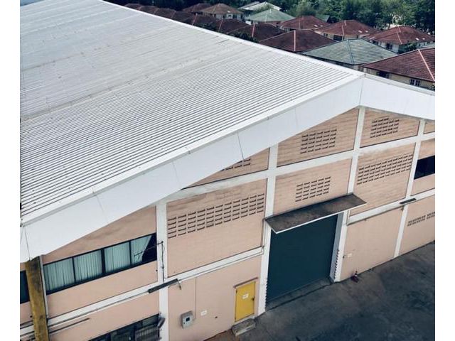 ให้เช่าโกดัง พื้นที่สีม่วง ถนนพุทธมณฑลสาย4