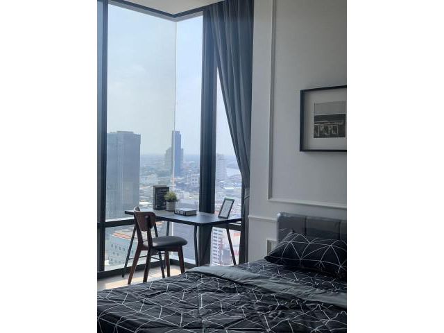Sell ​​/ Rent Ashton Silom condo near Chongnonsi 350m. Room 288, 30th floor, size 36 sq m.