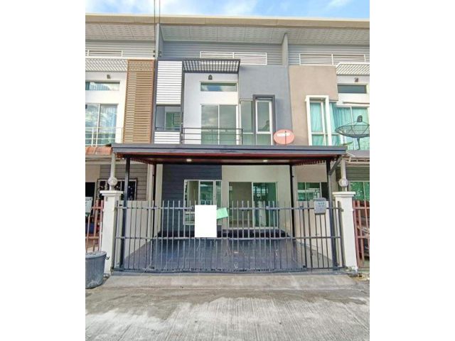 PJTH404 ขาวน์โฮม 2 ชั้น หมู่บ้านไอริส พาร์ค สุขุมวิท76 ใกล้บีทีเอสแบริ่ง